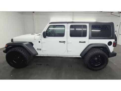 Used 2021 Jeep Wrangler Unlimited Sport AWD/4WD image 5