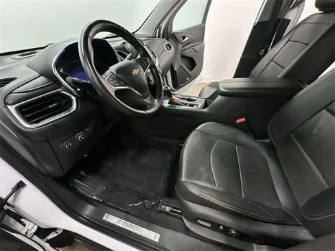 Used 2021 Chevrolet Equinox Premier image 16