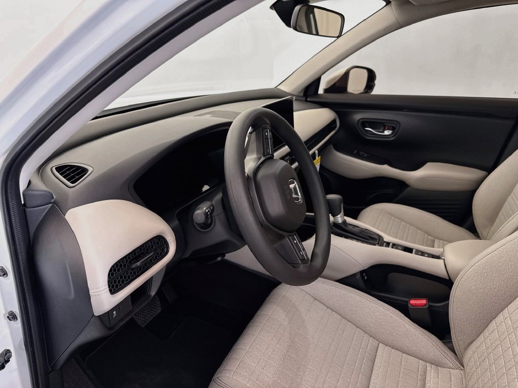 Used 2026 Honda HR-V LX image 9