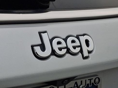 Used 2025 Jeep Compass Limited AWD/4WD image 31