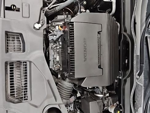 Used 2023 Honda Pilot Touring image 45