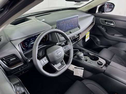 New 2026 Nissan Rogue Platinum w/ Platinum Premium Package image 9