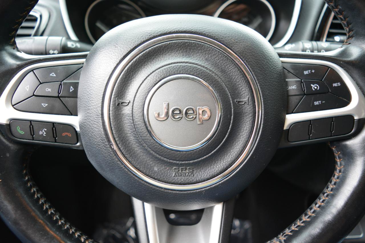 Used 2020 Jeep Compass Limited FWD image 19
