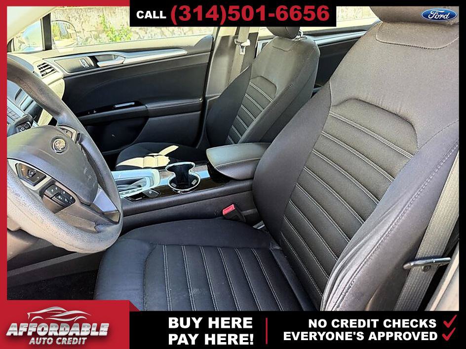 Used 2014 Ford Fusion SE FWD image 10