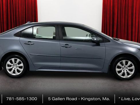 Used 2024 Toyota Corolla LE FWD image 4