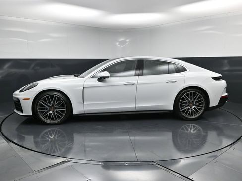New 2026 Porsche Panamera 4 image 2
