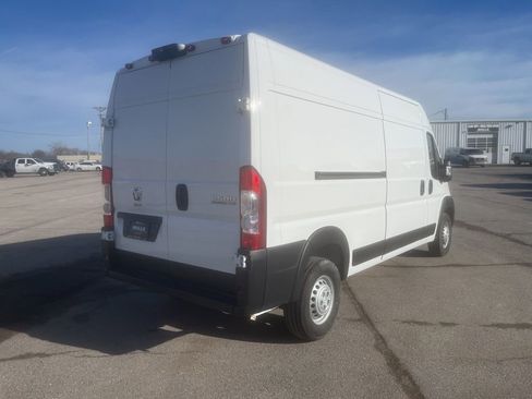 Used 2025 RAM ProMaster 2500 w/ Convenience Group image 5