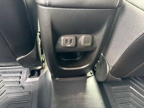 Used 2022 Chevrolet Colorado ZR2 AWD/4WD image 16