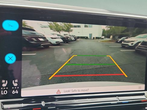 New 2026 Volkswagen Atlas Cross Sport SE image 19