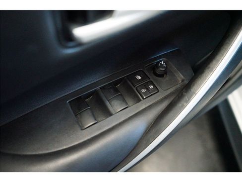 Used 2021 Toyota Corolla SE FWD image 16