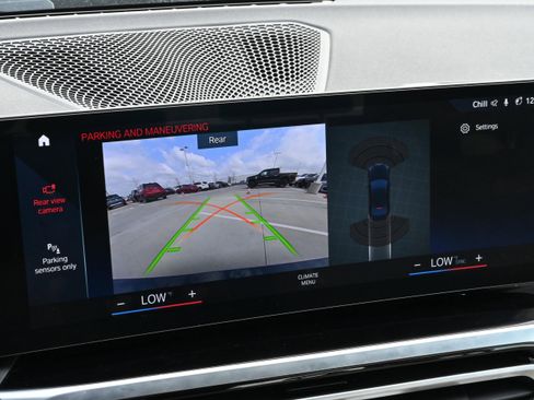 Certified 2024 BMW 330i 330i w/ Convenience Package image 17