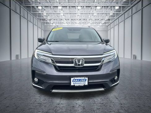 Used 2021 Honda Pilot Touring image 11