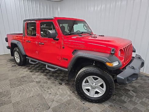 Used 2020 Jeep Gladiator Sport w/ Quick Order Package 24S image 7