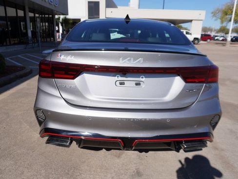 Used 2024 Kia Forte GT w/ GT2 Package image 5