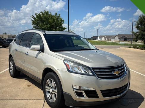 Used 2015 Chevrolet Traverse LT FWD image 7