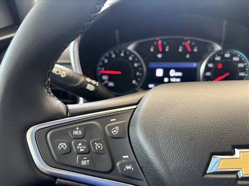 Used 2024 Chevrolet Equinox Premier FWD image 18