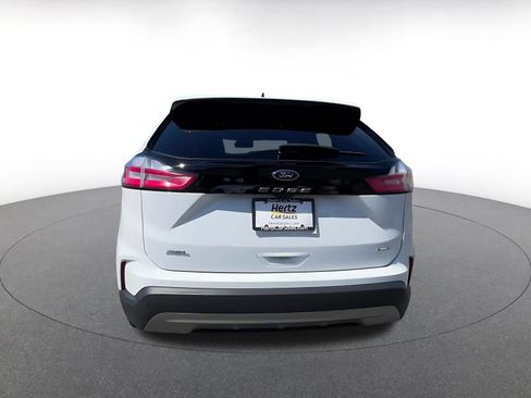 Used 2024 Ford Edge SEL AWD/4WD image 12