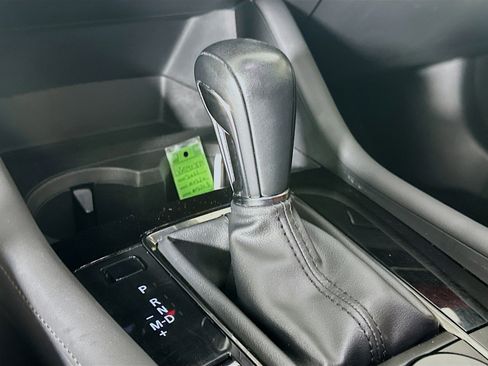 Used 2021 MAZDA MAZDA3 s FWD image 25