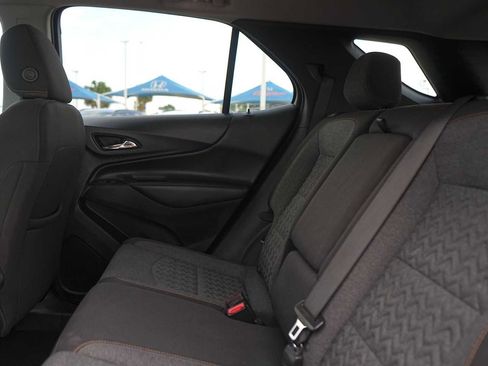 Used 2023 Chevrolet Equinox LT FWD image 14