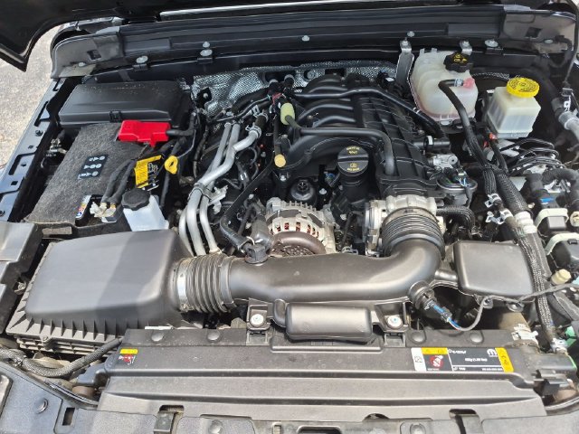 Used 2024 Jeep Gladiator Sport AWD/4WD image 28