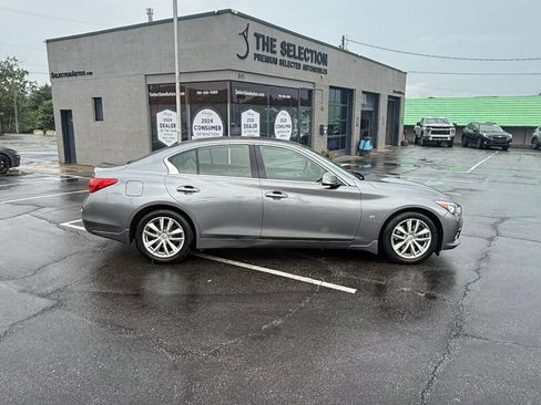 Used 2015 INFINITI Q50 Premium w/ Navigation Package AWD/4WD image 18