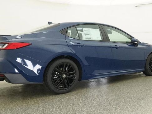 New 2026 Toyota Camry SE image 8