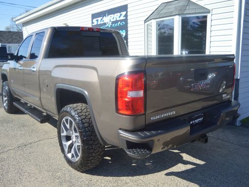 Used 2015 GMC Sierra 1500 SLT w/ All-Terrain Package image 3