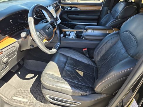 Used 2022 Jeep Grand Wagoneer Series III w/ Rear Seat Video Group 1 image 15