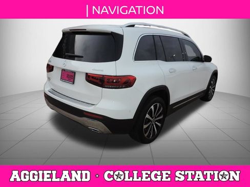 Used 2022 Mercedes-Benz GLB 250 4MATIC image 4