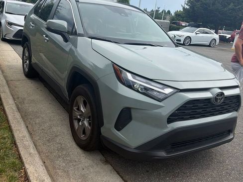 Used 2023 Toyota RAV4 XLE w/ Convenience Package FWD image 3