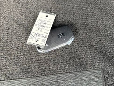 Certified 2025 Kia Sportage EX w/ Premium Package image 29