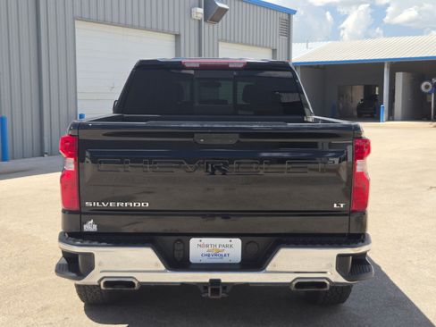 Certified 2020 Chevrolet Silverado 1500 LT w/ Texas Edition AWD/4WD image 4
