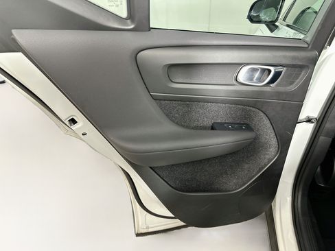 Used 2024 Volvo XC40 Recharge Plus w/ Protection Package Premier RWD image 26