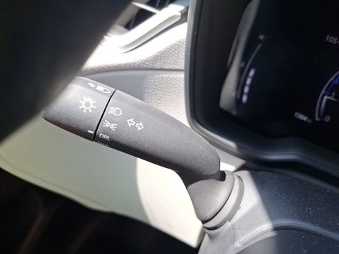 Used 2026 Toyota Corolla Cross L FWD image 21