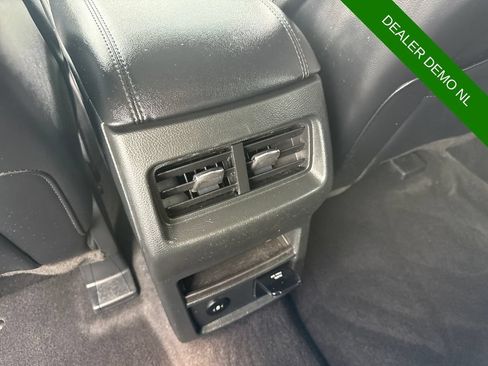 Used 2024 Ford Edge SEL w/ Convenience Package AWD/4WD image 14