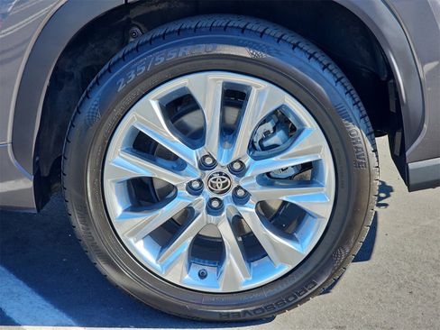 Used 2022 Toyota Highlander Limited image 37