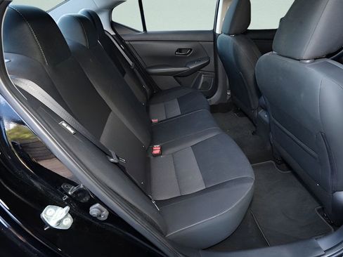 Used 2024 Nissan Sentra SV image 13