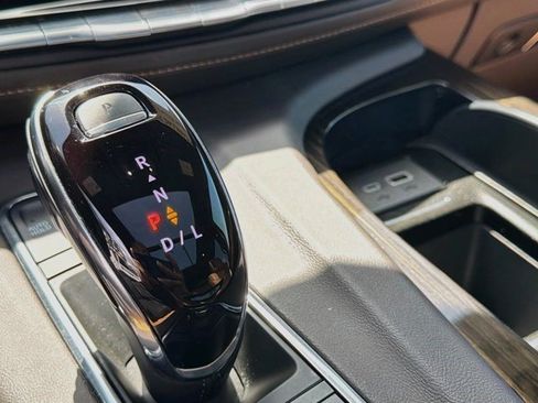 Certified 2024 Cadillac Escalade ESV Sport AWD/4WD image 22