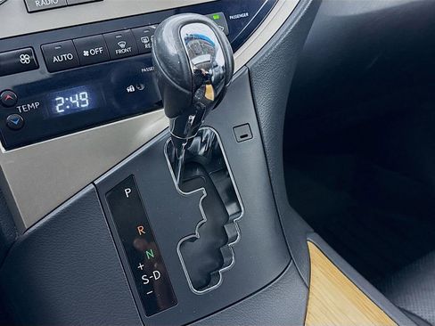 Used 2014 Lexus RX 450h AWD image 21