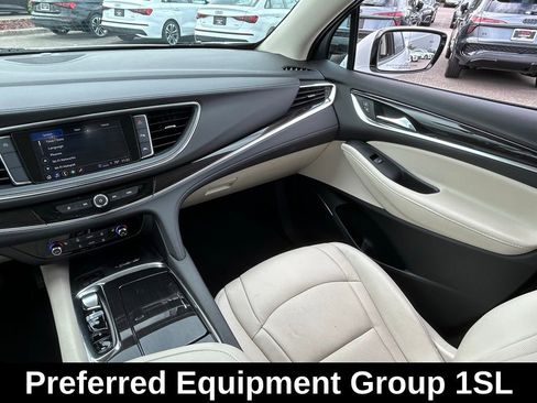 Used 2023 Buick Enclave Essence w/ Experience Buick Package FWD image 11