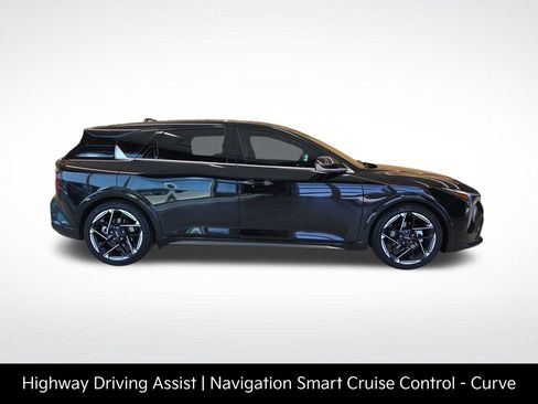 Certified 2026 Kia K4 GT-Line w/ GT-Line Premium Package FWD image 8