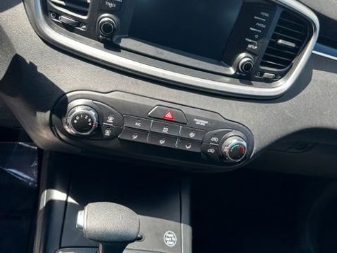 Used 2019 Kia Sorento AWD image 22