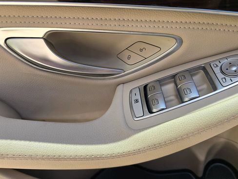 Used 2015 Mercedes-Benz C 300 Sedan image 20