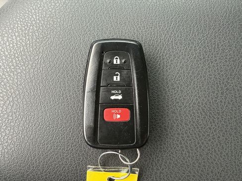 Used 2024 Toyota Camry SE w/ Convenience Package FWD image 31
