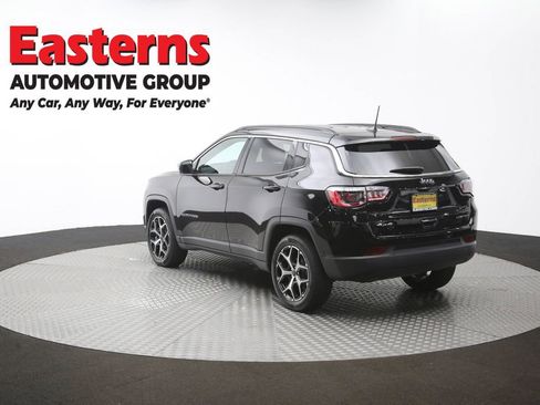 Used 2025 Jeep Compass Limited AWD/4WD image 60