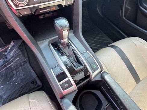 Used 2016 Honda Civic Touring image 30