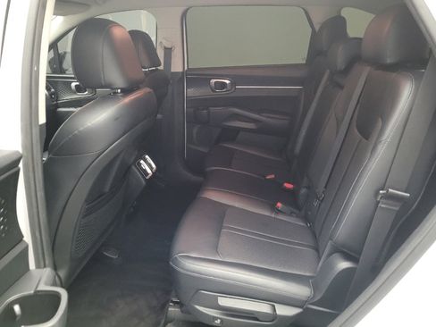 Used 2021 Kia Sorento S FWD image 18