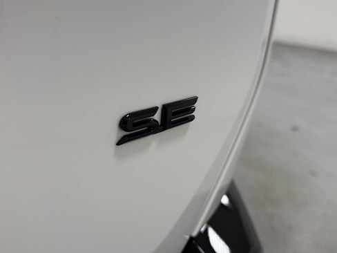 New 2026 Toyota RAV4 SE image 28