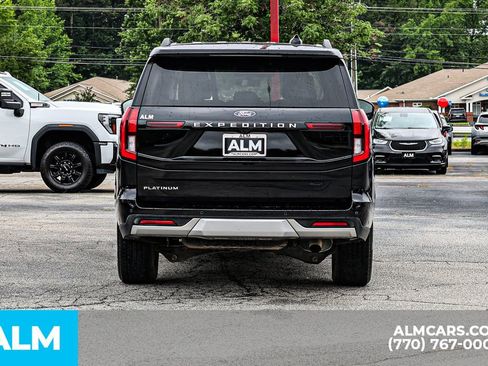 Used 2025 Ford Expedition Platinum AWD/4WD image 12