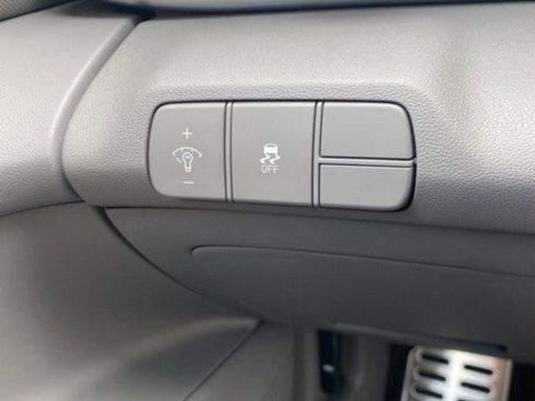 New 2026 Hyundai Elantra SEL Sport FWD image 13